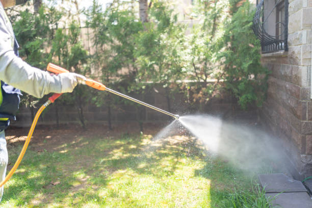 Best Mosquito Control Services  in Madison, IN